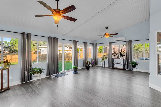 319 Lindrick Court, Charleston, SC 29414