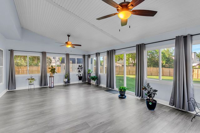 319 Lindrick Court, Charleston, SC 29414