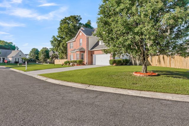 319 Lindrick Court, Charleston, SC 29414