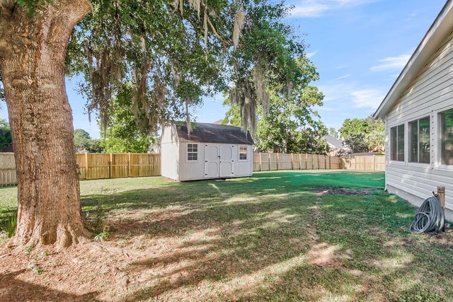 319 Lindrick Court, Charleston, SC 29414