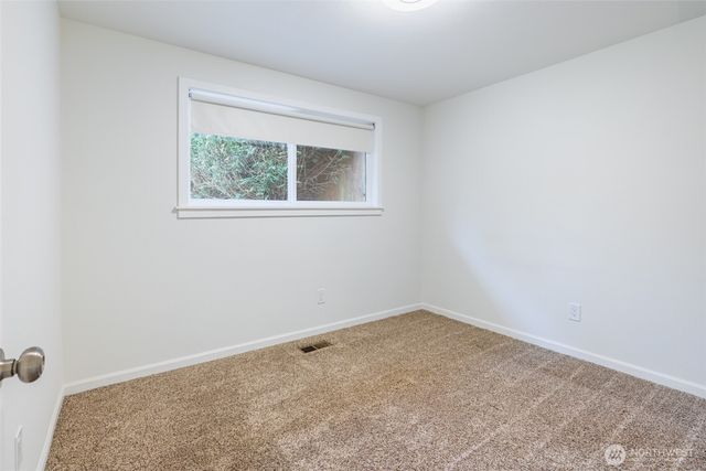 16925 SE 252nd Place, Covington, WA 98042