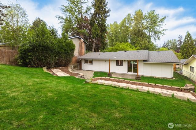 16925 SE 252nd Place, Covington, WA 98042