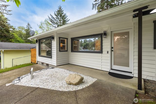 16925 SE 252nd Place, Covington, WA 98042