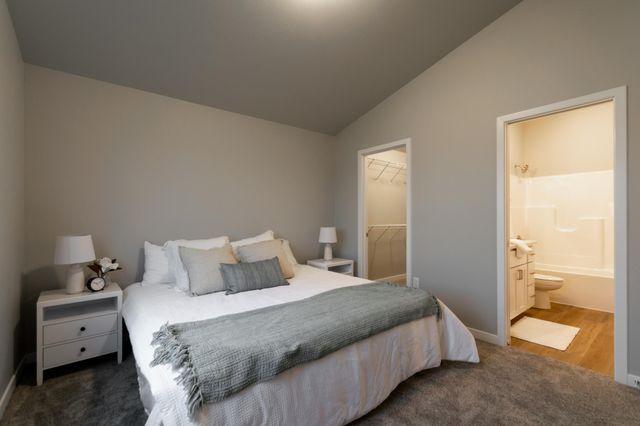 6422 82nd Avenue S, Horace, ND 58047