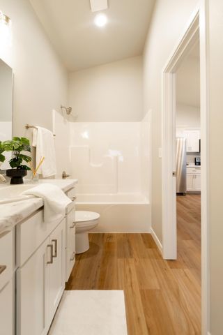 6422 82nd Avenue S, Horace, ND 58047