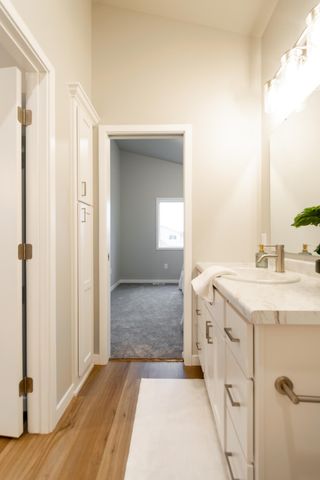 6422 82nd Avenue S, Horace, ND 58047