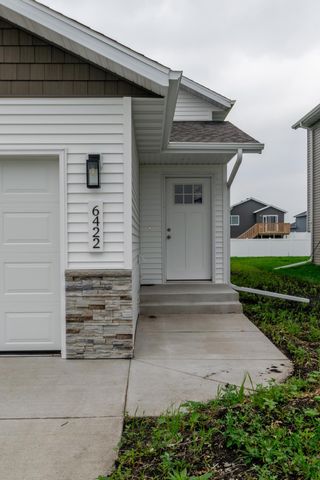 6422 82nd Avenue S, Horace, ND 58047