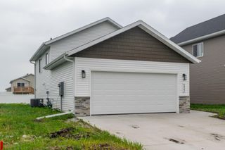 6422 82nd Avenue S, Horace, ND 58047