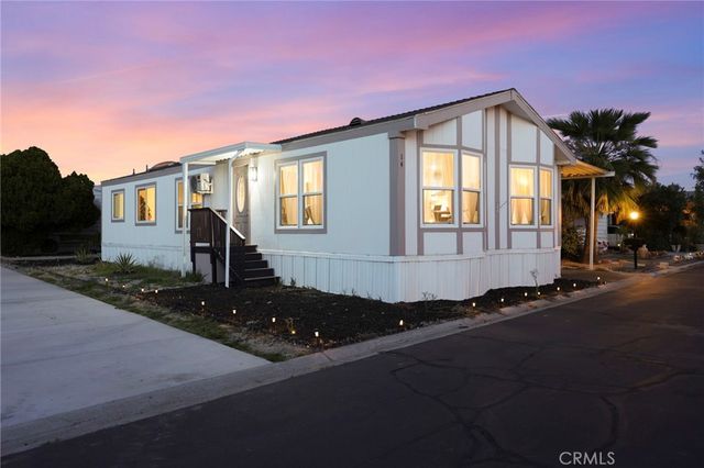 1499 Old Mountain Avenue 14, San Jacinto, CA 92583