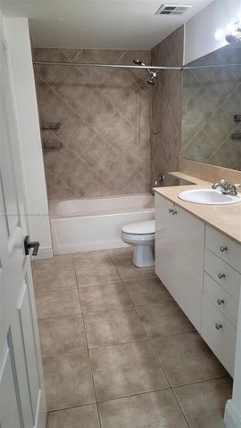 804 E WINDWARD WY 522, Lantana, FL 33462