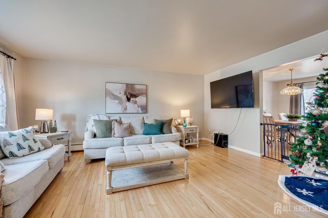 228 Oneida Place, North Plainfield, NJ 07060