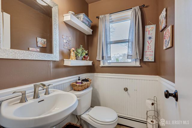 228 Oneida Place, North Plainfield, NJ 07060