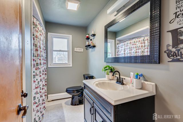 228 Oneida Place, North Plainfield, NJ 07060