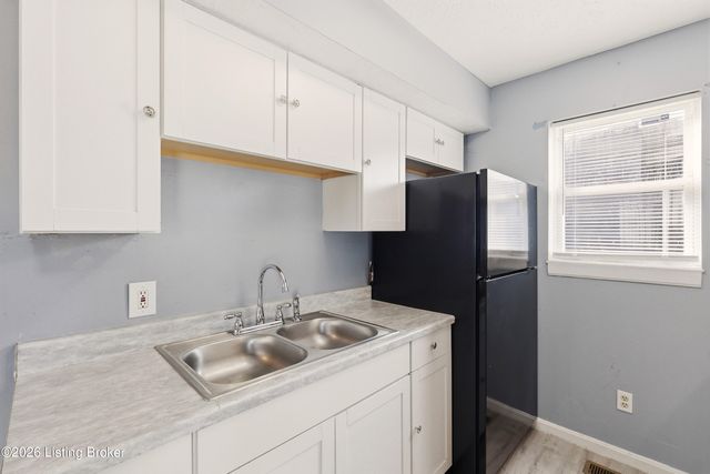 1347 S 28th St, Louisville, KY 40211