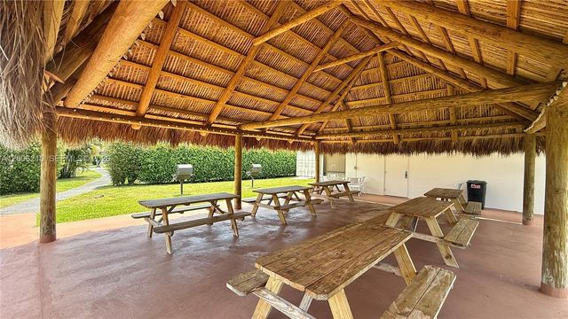 5190 Las Verdes Cir 115, Delray Beach, FL 33484
