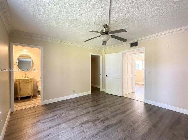 5190 Las Verdes Cir 115, Delray Beach, FL 33484