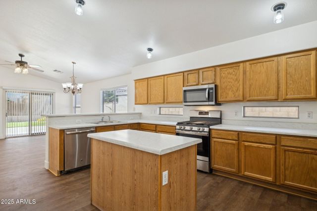 1156 N SAN BENITO Drive, Gilbert, AZ 85234