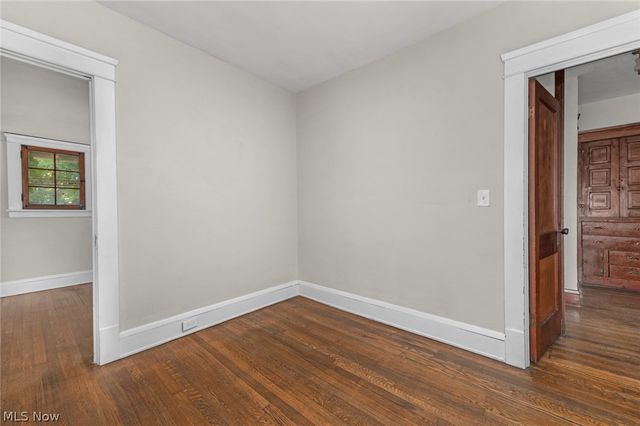 15242 Lake Shore Boulevard, Cleveland, OH 44110