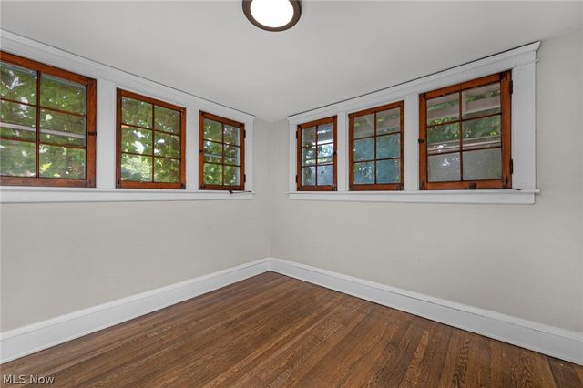 15242 Lake Shore Boulevard, Cleveland, OH 44110