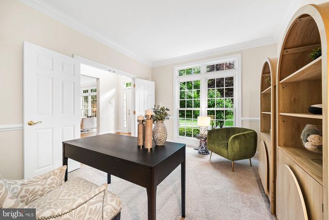 10324 REGENCY STATION DR, Fairfax Station, VA 22039