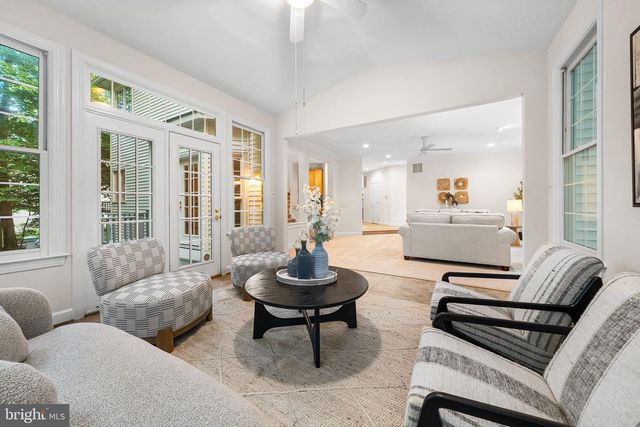10324 REGENCY STATION DR, Fairfax Station, VA 22039