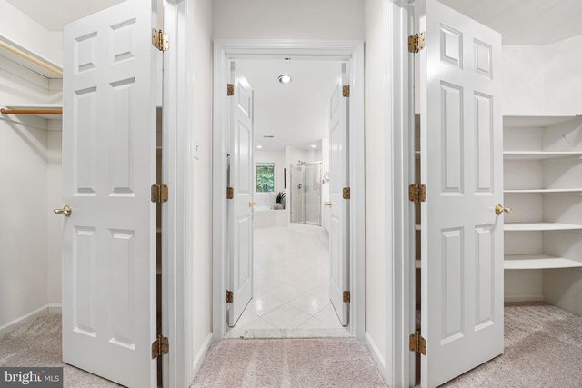 10324 REGENCY STATION DR, Fairfax Station, VA 22039