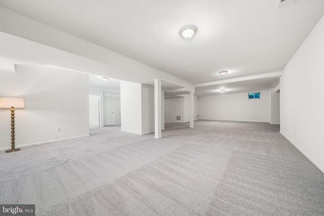 10324 REGENCY STATION DR, Fairfax Station, VA 22039