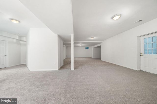 10324 REGENCY STATION DR, Fairfax Station, VA 22039