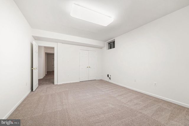 10324 REGENCY STATION DR, Fairfax Station, VA 22039