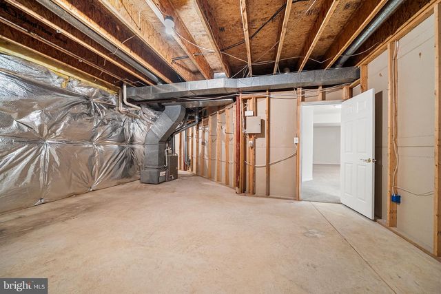 10324 REGENCY STATION DR, Fairfax Station, VA 22039