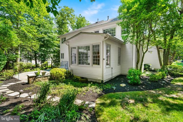 10324 REGENCY STATION DR, Fairfax Station, VA 22039