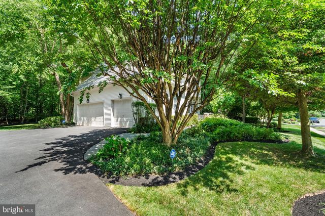 10324 REGENCY STATION DR, Fairfax Station, VA 22039