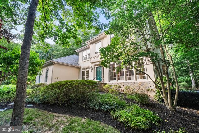 10324 REGENCY STATION DR, Fairfax Station, VA 22039