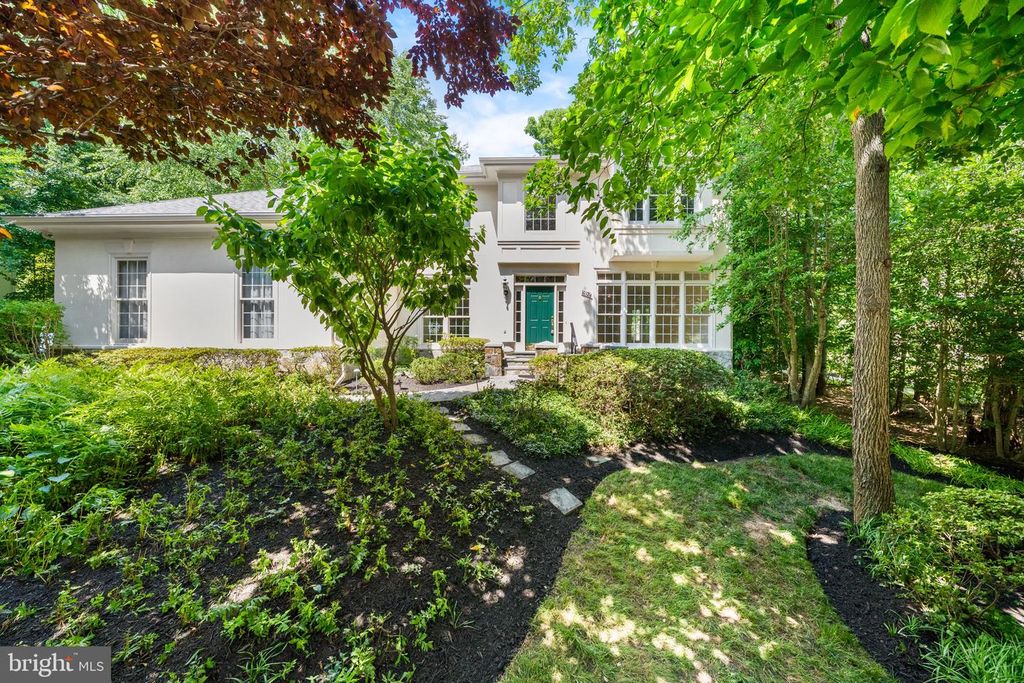 10324 REGENCY STATION DR, Fairfax Station, VA 22039