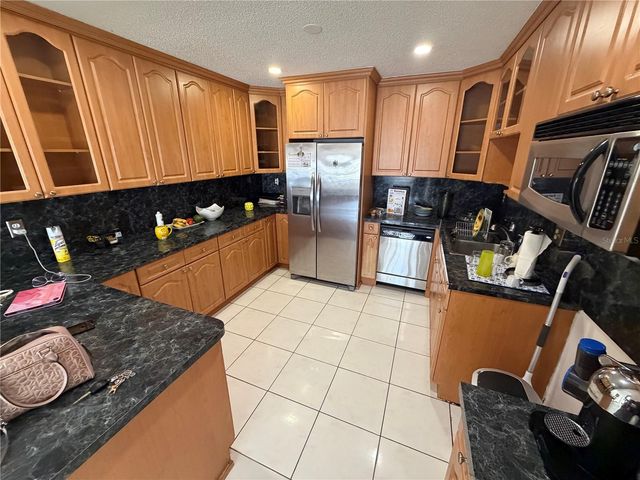 18615 SW 98TH AVENUE, Miami, FL 33157