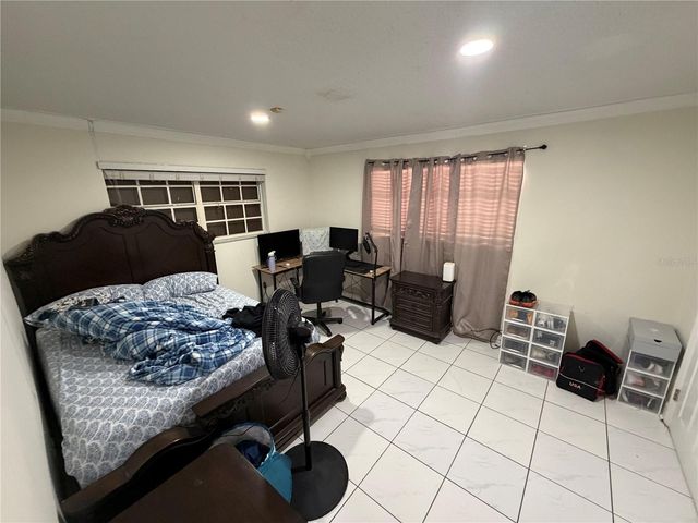 18615 SW 98TH AVENUE, Miami, FL 33157