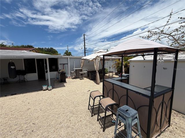 18615 SW 98TH AVENUE, Miami, FL 33157