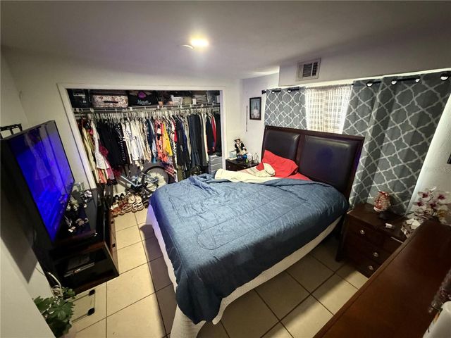 18615 SW 98TH AVENUE, Miami, FL 33157