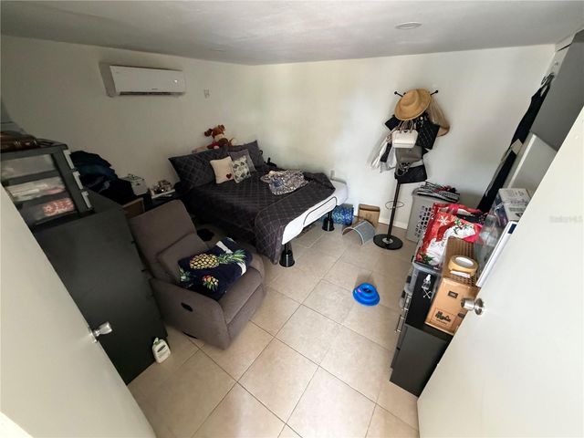 18615 SW 98TH AVENUE, Miami, FL 33157