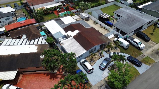 18615 SW 98TH AVENUE, Miami, FL 33157