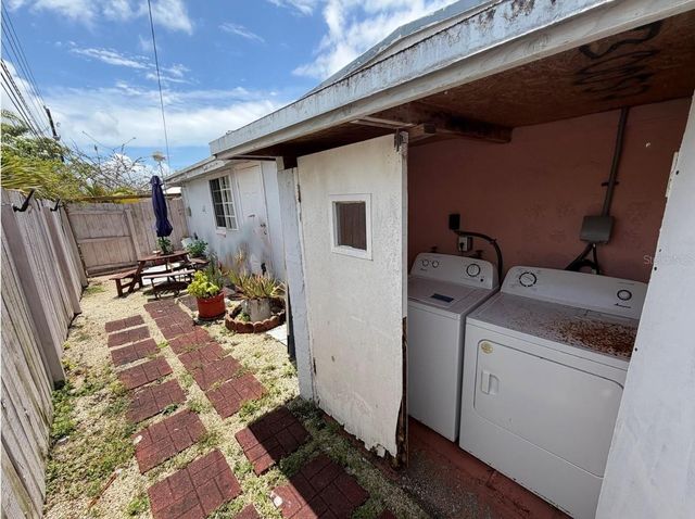 18615 SW 98TH AVENUE, Miami, FL 33157