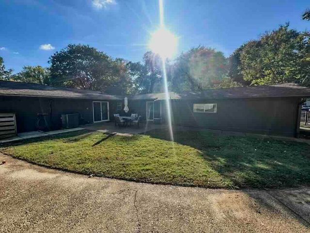 2578 ELMORE PARK RD, Bartlett, TN 38134