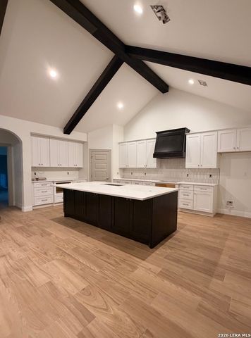 1736 Stallion Springs, Fischer, TX 78623