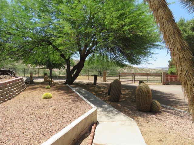 1720 N Clack Canyon Road, Kingman, AZ 86409