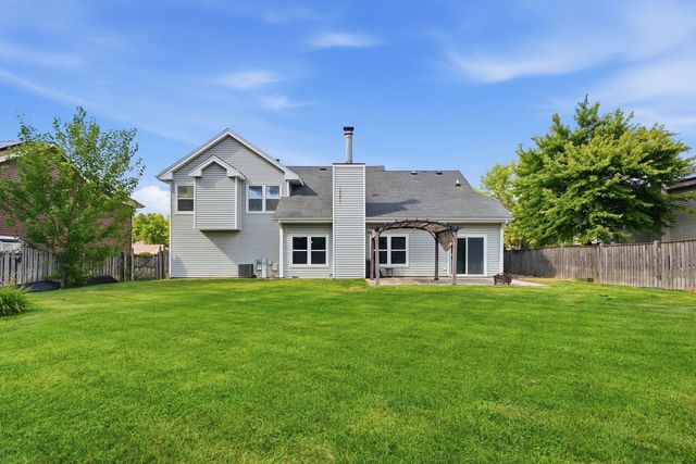 1885 Eastman Lane, Hanover Park, IL 60133