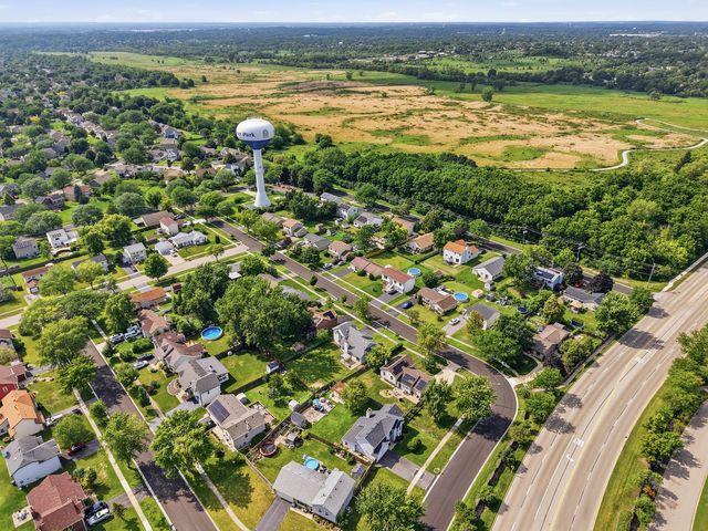 1885 Eastman Lane, Hanover Park, IL 60133