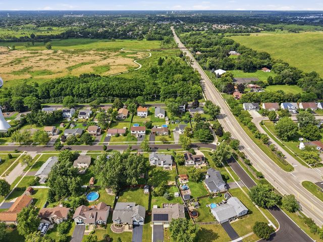 1885 Eastman Lane, Hanover Park, IL 60133