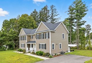 4 Lawton St A, Taunton, MA 02780