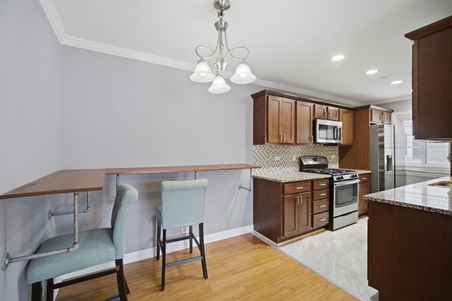 1306 Cove Drive 229D, Prospect Heights, IL 60070