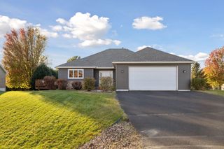 1325 Island View Drive, New Richmond, WI 54017